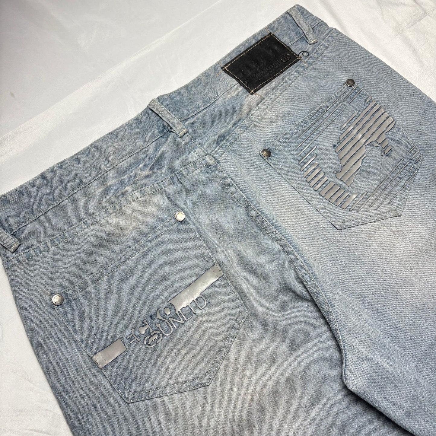 Ecko Jorts (W38)