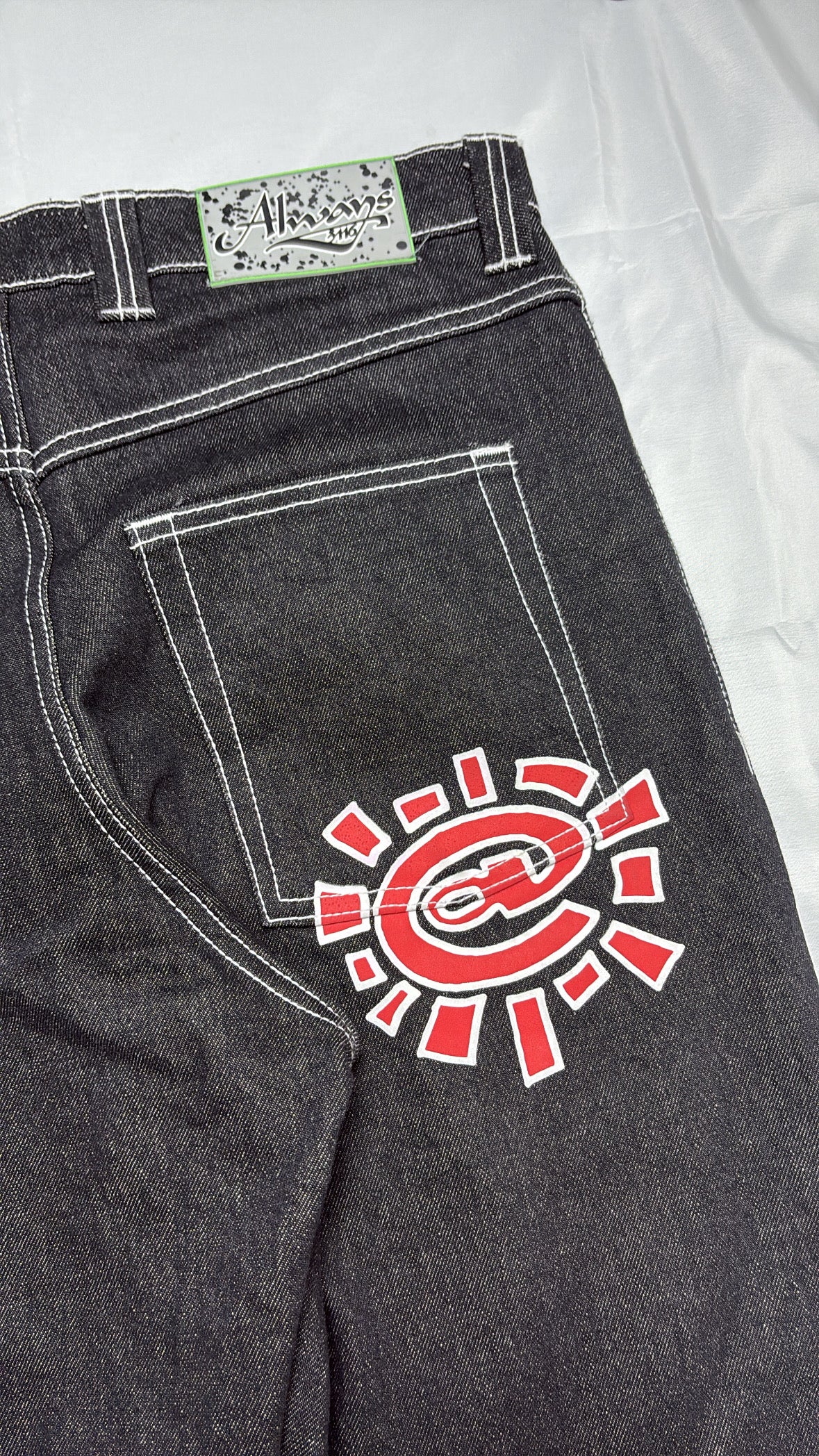 ADWYSD red @ Jeans (L)