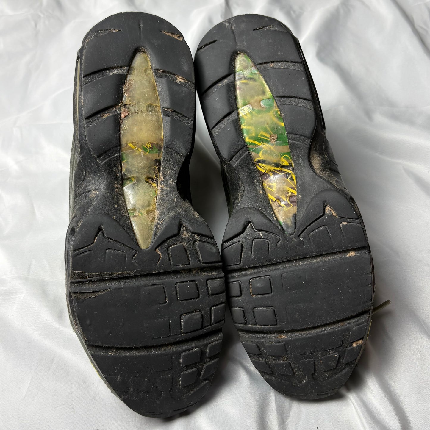 Corteiz 95s “GUTTA GREEN” (UK10)