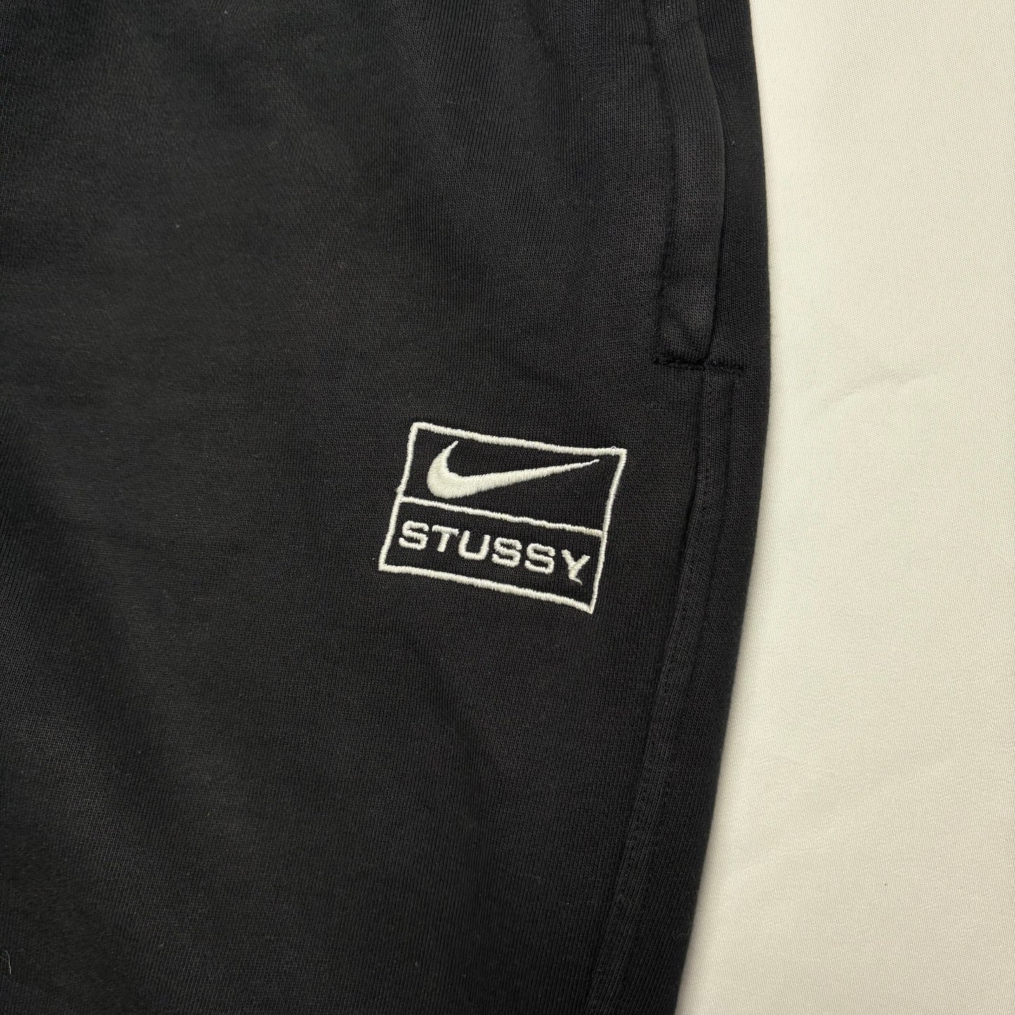 Stüssy Nike Joggers (S)