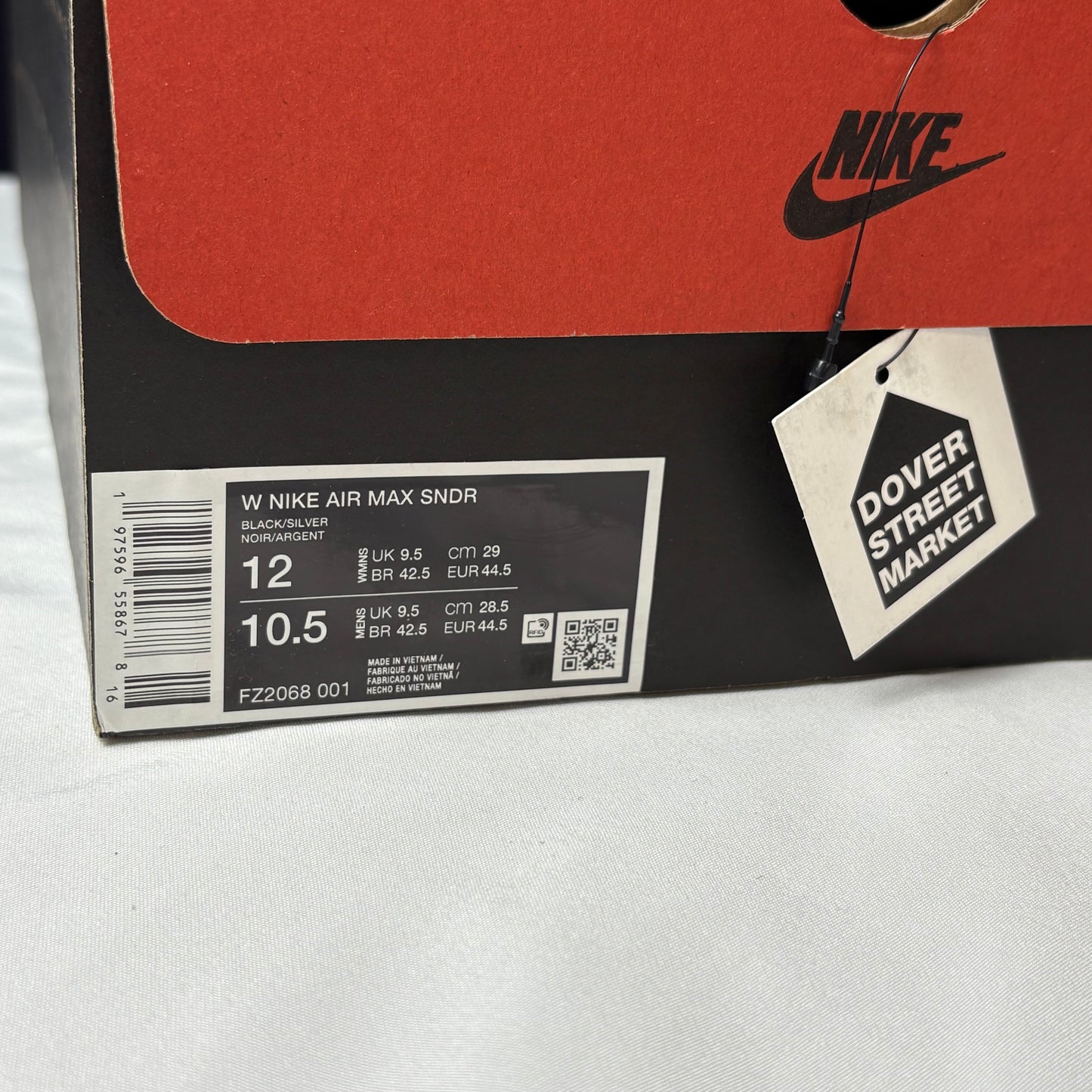 Nike SNDR (UK9.5)