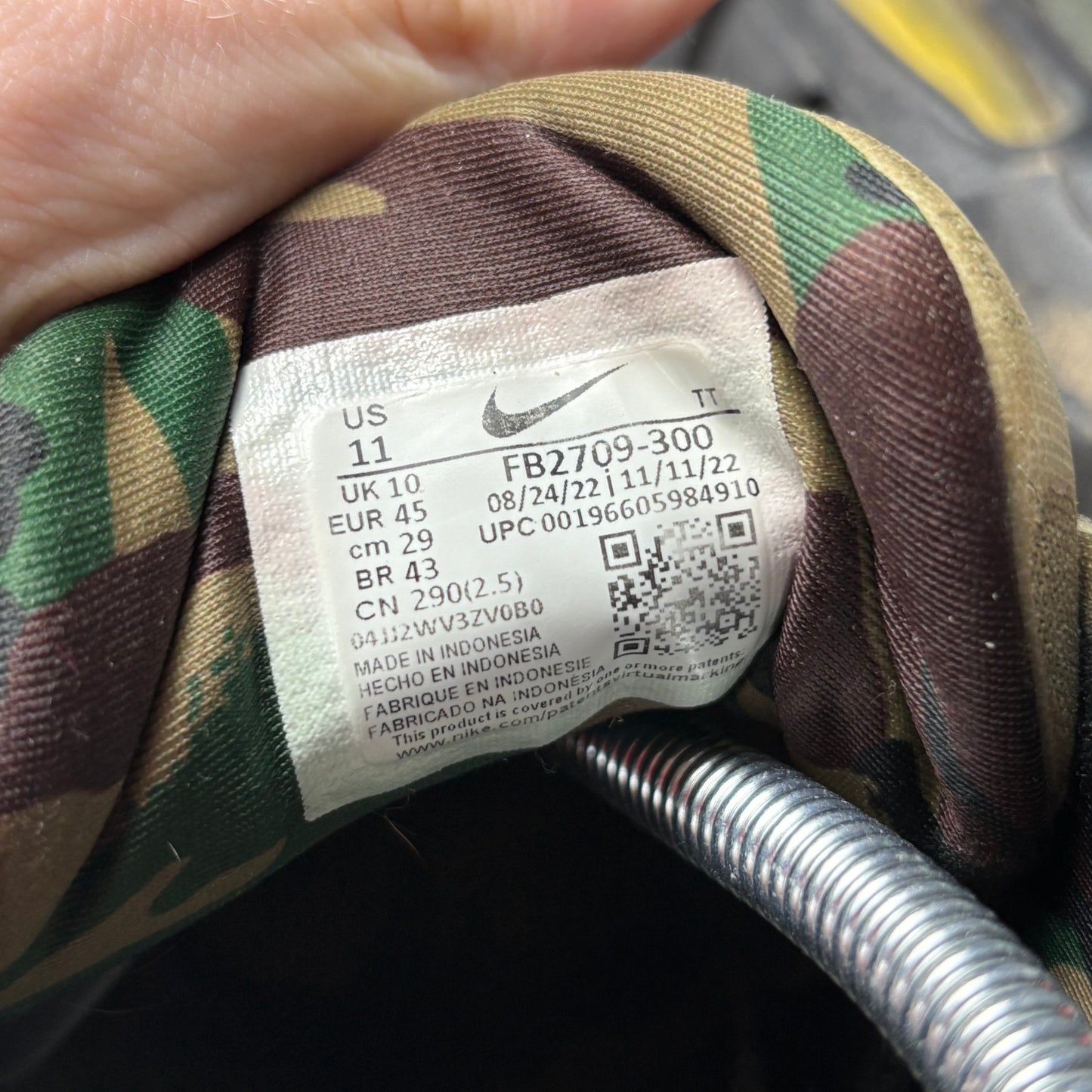 Corteiz 95s “GUTTA GREEN” (UK10)