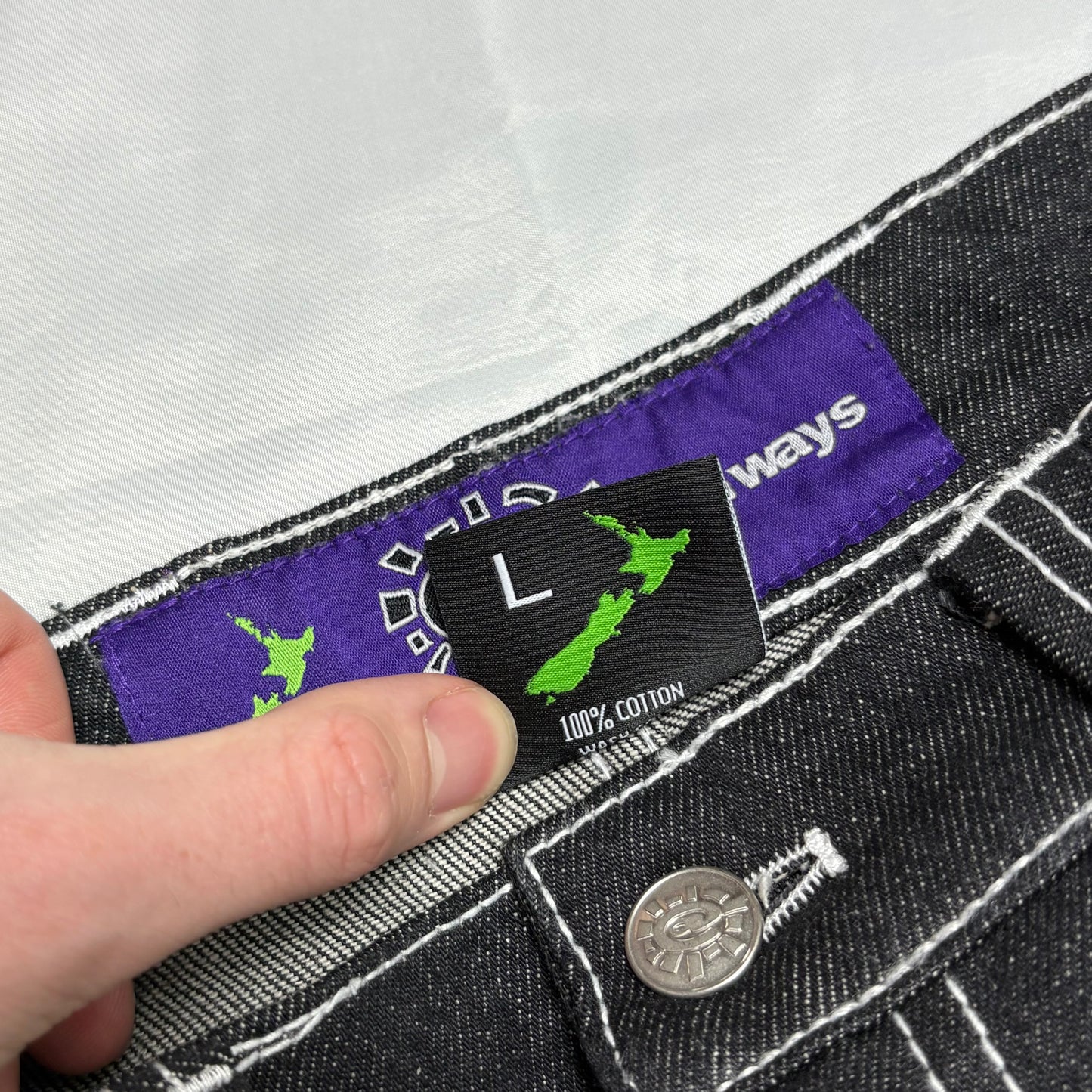 ADWYSD red @ Jeans (L)