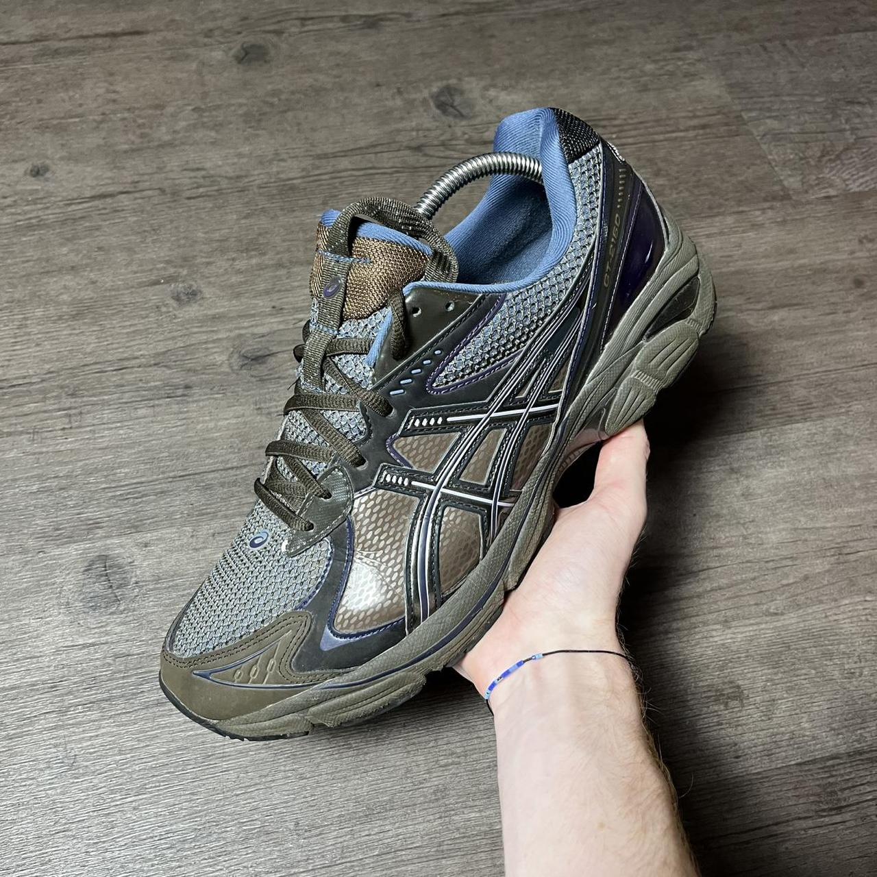 KIKO Asics UB6-s (UK9.5)
